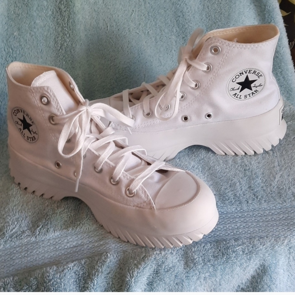 Converse  All Star Chuck Taylor Lugged Platform 2.0 Sneakers